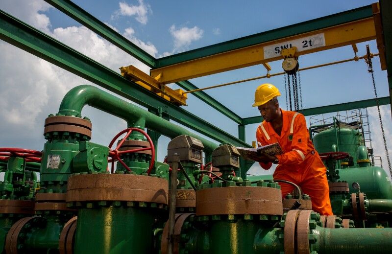 Analisis Harga Minyak Menguat Tipis, Pasar Pantau Kelanjutan Hormuz - Data Pasar 2026-06-19