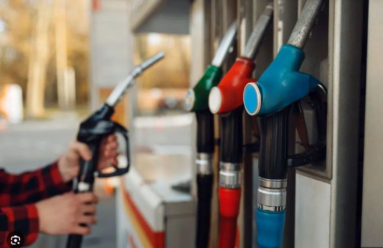 Analisis Minyak Melonjak setelah Iran Klaim Tutup Hormuz - Data Pasar 2026-07-13